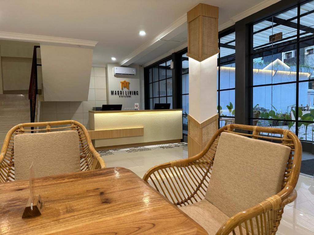 Masri Living By Daphna International Hotel Jogjakarta Buitenkant foto